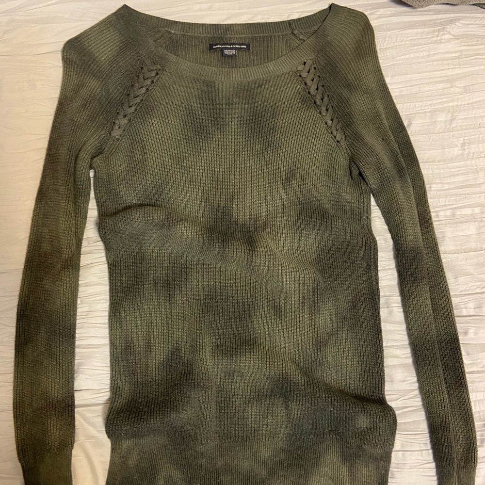 AE olive knit sweater